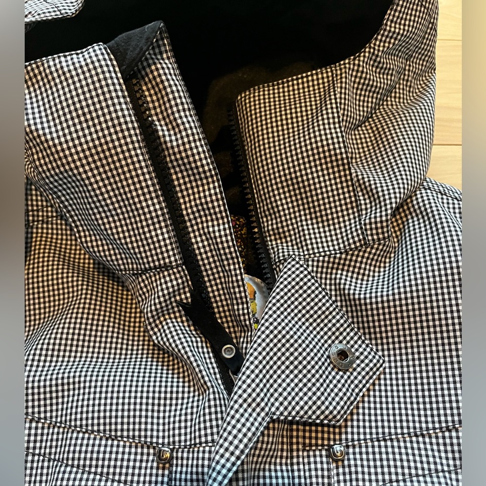 Burton Women’s Snowboard Coat - small - Picture 4 of 11